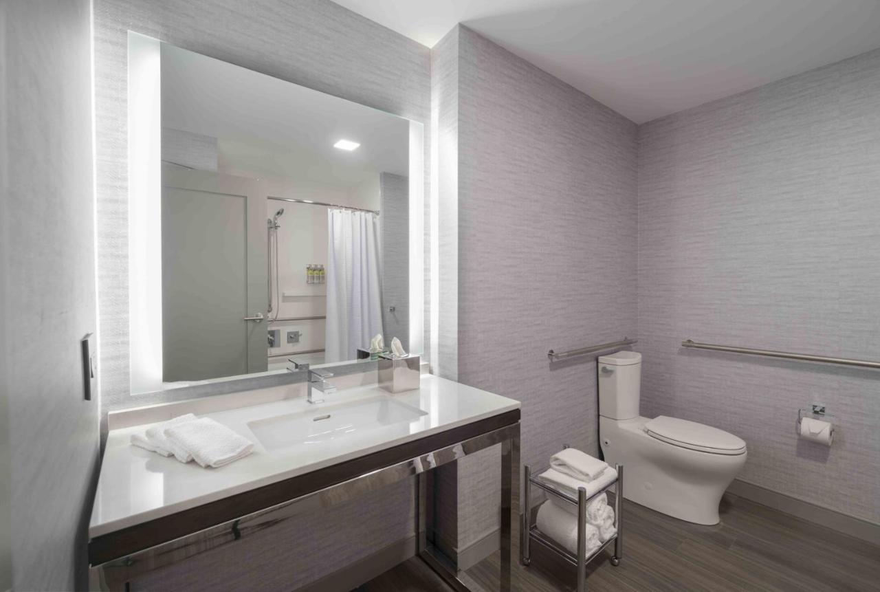 Holiday Inn Express - Boston Logan Airport - Revere By Ihg Екстер'єр фото